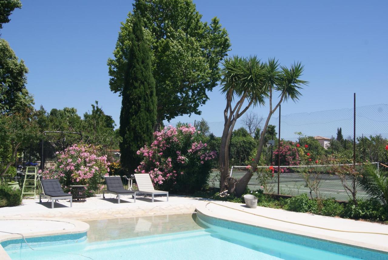 Bed and Breakfast Le Bourguet Solliès-Pont Esterno foto
